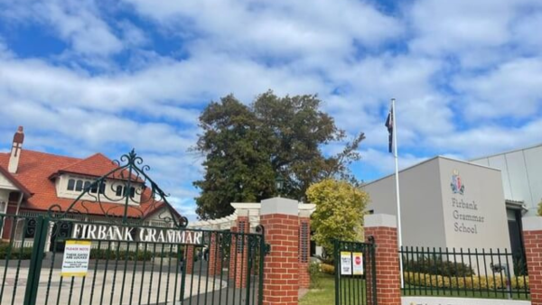 Firbank Grammar School là một trong những trường tư thục nội trú và bán trú hàng đầu tại Melbourne, Úc