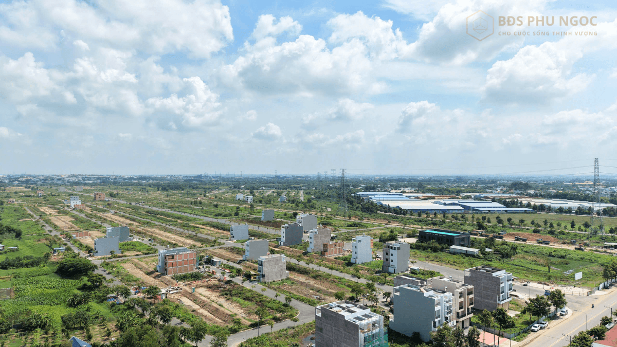 So sánh giá đất Đông Bình Dương phân khúc đất nền giá rẻ so với Thuận An và Biên Hòa